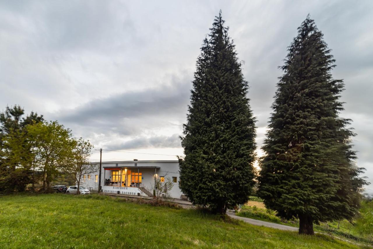Albergue Espiritu Xacobeo O Pedrouzo Luaran gambar